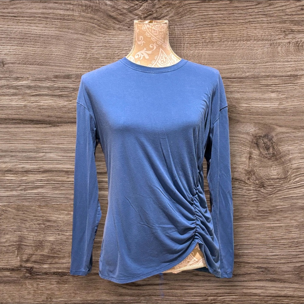 Time & Tru Blue Ruched Long Sleeve Top Size Medium